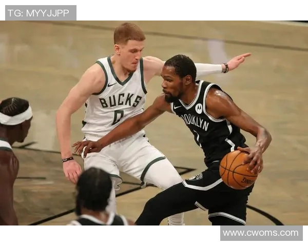 达拉斯飞翼与山猫激战正酣谁能在这场对决中笑到最后