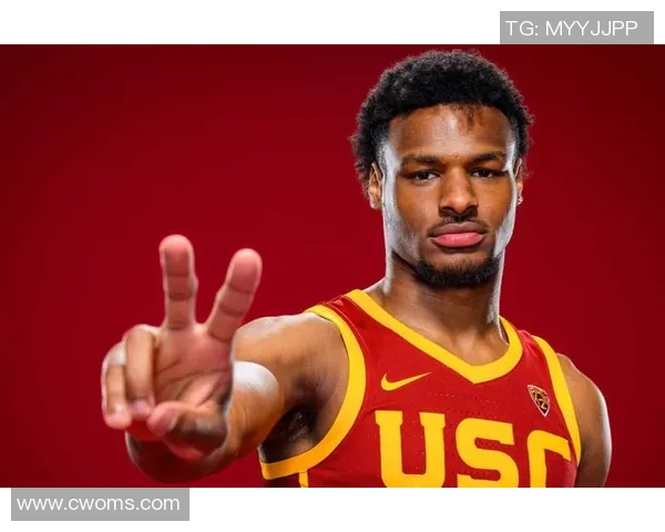 詹姆斯父子共谱篮球传奇布朗尼正式宣布参加NBA选秀